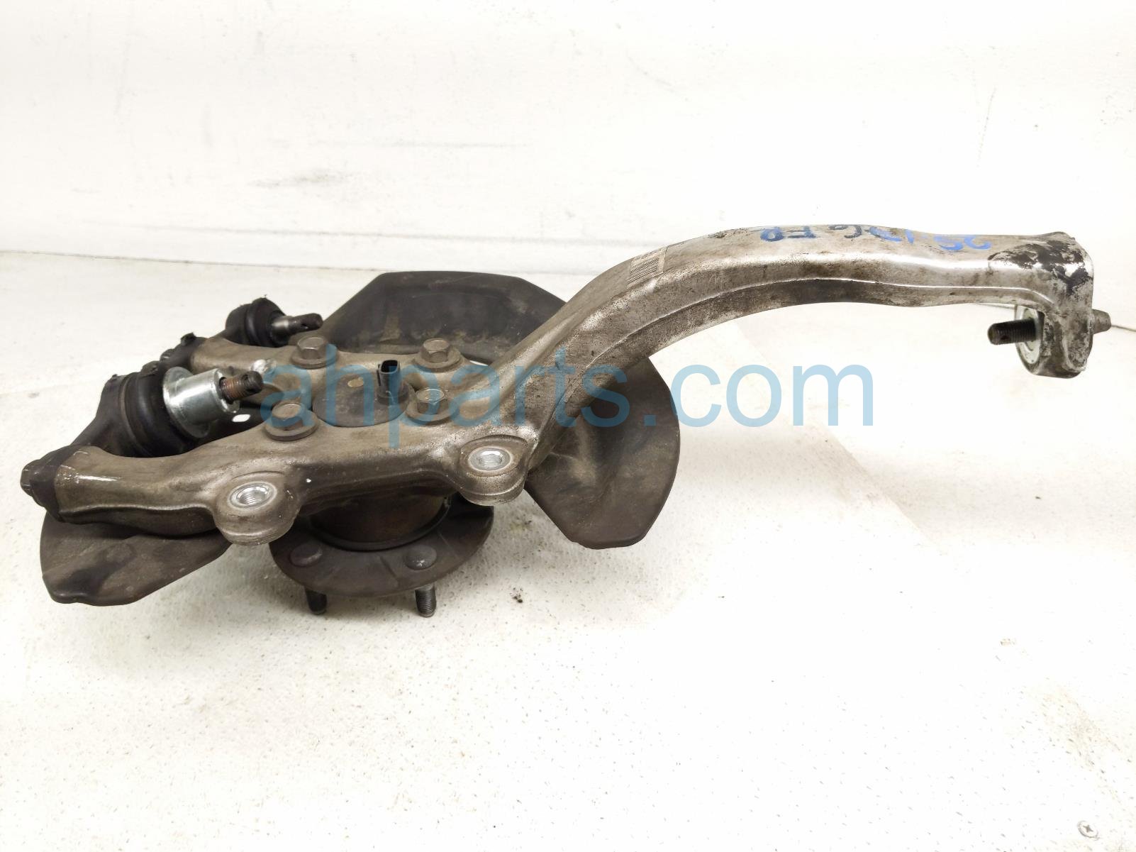 $125 Lexus FR/RH SPINDLE KNUCKLE HUB $125 Lexus FR/RH SPINDLE KNUCKLE HUB