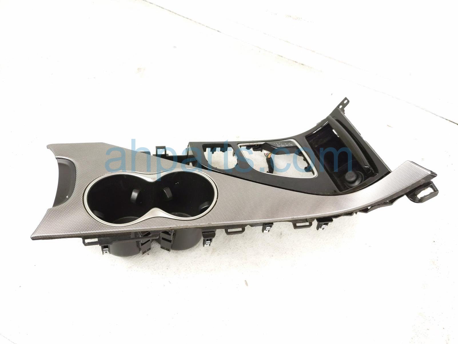 $99 Infiniti CENTER CONSOLE CUP HOLDER PANEL $99 Infiniti CENTER CONSOLE CUP HOLDER PANEL