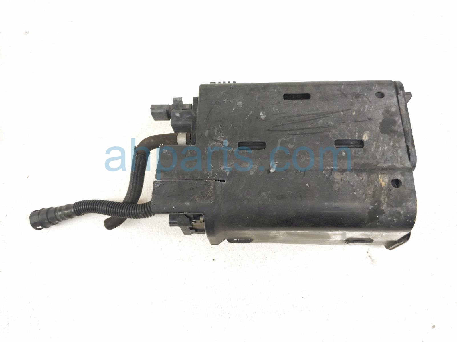 $195 Infiniti FUEL VAPOR CHARCOAL CANISTER $195 Infiniti FUEL VAPOR CHARCOAL CANISTER