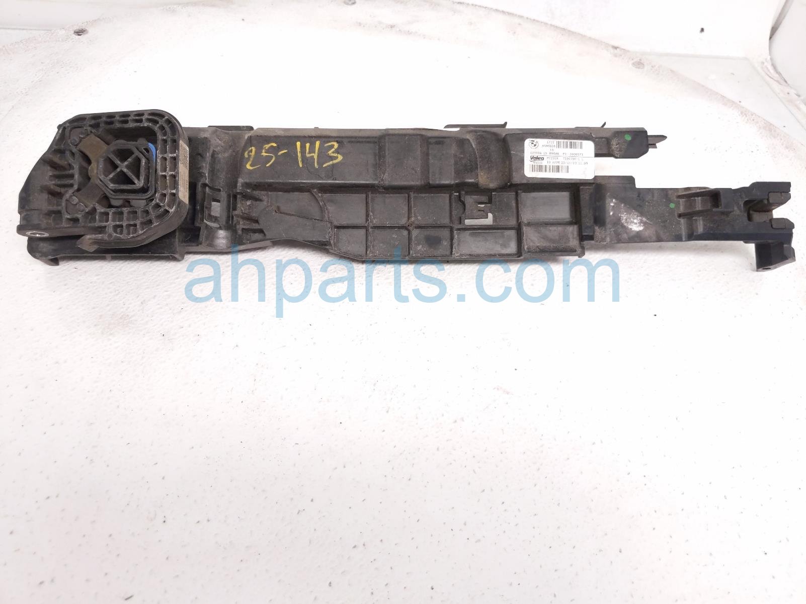 $20 BMW RH RADIATOR SIDE SIGHT COVER PANEL $20 BMW RH RADIATOR SIDE SIGHT COVER PANEL