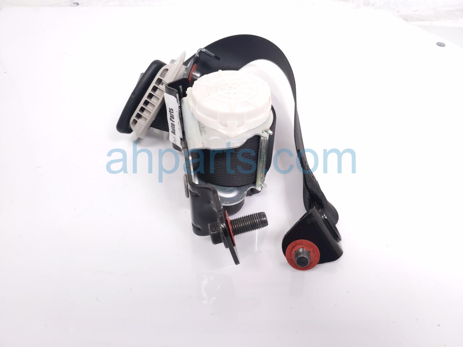 $50 Kia 3RD ROW RH BELT RETRACTOR - BLK $50 Kia 3RD ROW RH BELT RETRACTOR - BLK