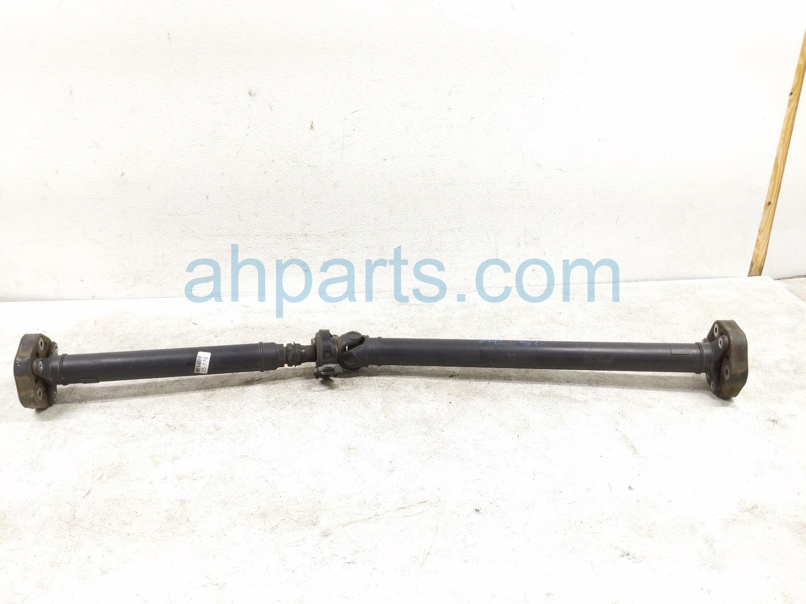 $125 Lexus REAR PROPELLAR DRIVE SHAFT - RWD $125 Lexus REAR PROPELLAR DRIVE SHAFT - RWD