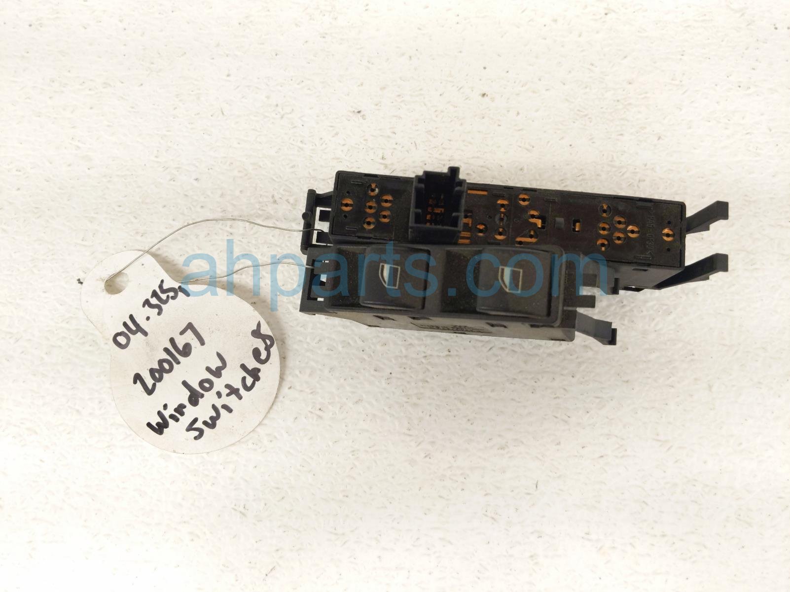 $45 BMW WINDOW SWITCHES - CONSOLE MTD - 4DR $45 BMW WINDOW SWITCHES - CONSOLE MTD - 4DR