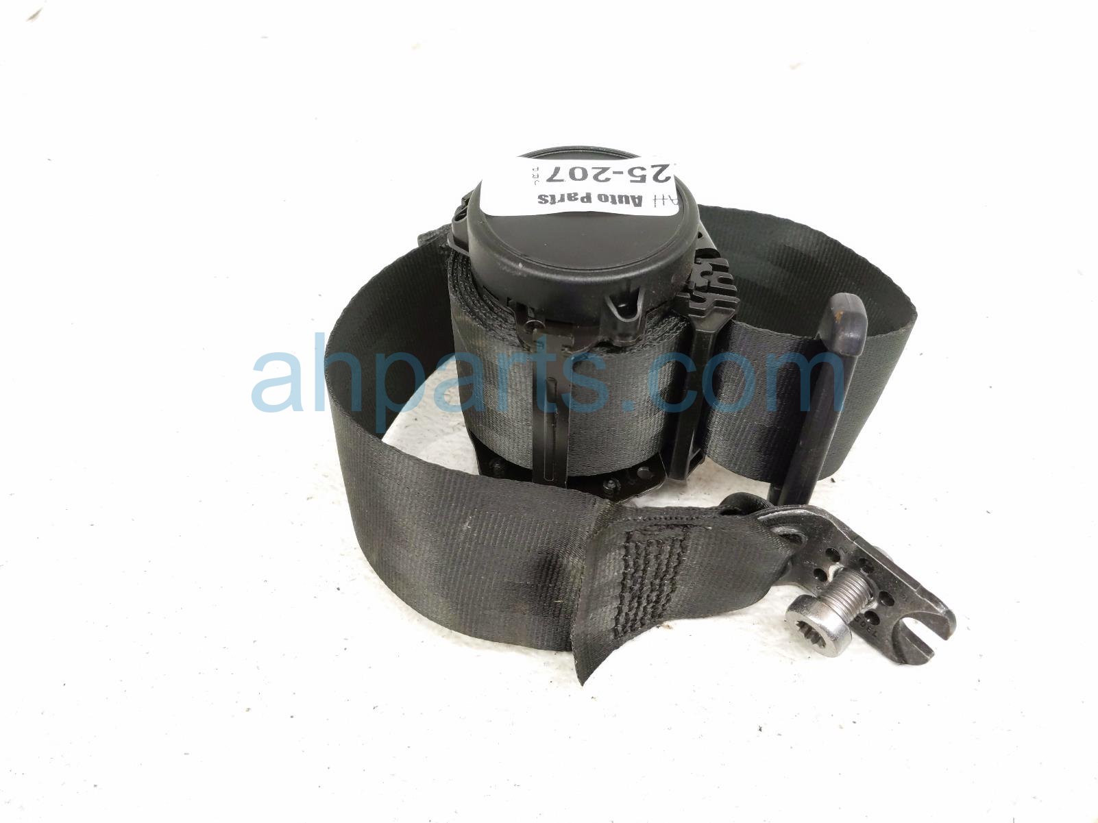 $20 Volkswagen 2ND ROW LH SEAT BELT - BLACK HTBK $20 Volkswagen 2ND ROW LH SEAT BELT - BLACK HTBK