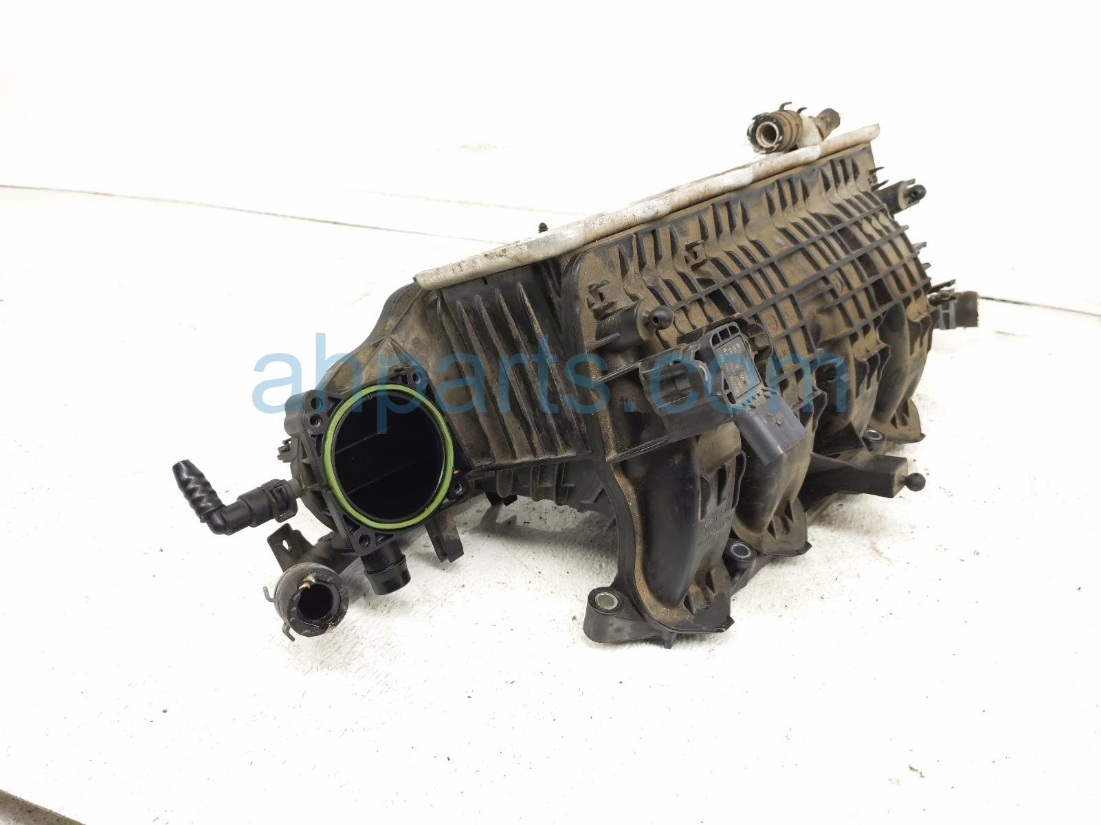 $195 Volkswagen INTAKE MANIFOLD $195 Volkswagen INTAKE MANIFOLD