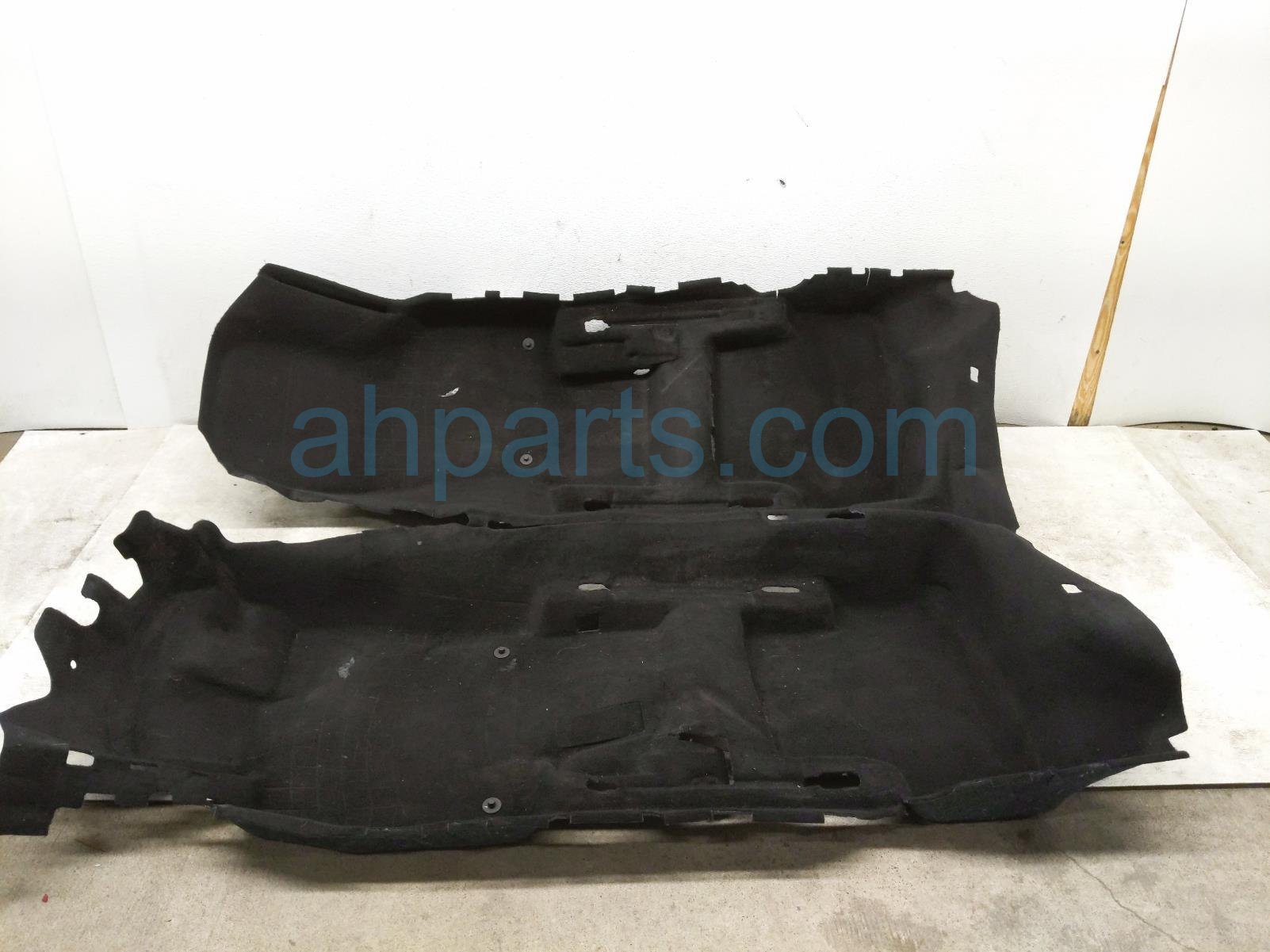 $200 Volkswagen INTERIOR FLOOR CARPET - BLACK HTBK $200 Volkswagen INTERIOR FLOOR CARPET - BLACK HTBK