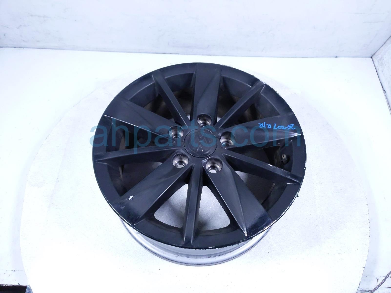 $85 Volkswagen RR/RH WHEEL / RIM - PAINTED BLACK* $85 Volkswagen RR/RH WHEEL / RIM - PAINTED BLACK*