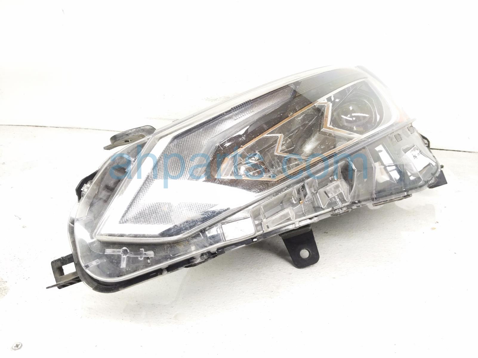 $495 Nissan LH HEADLAMP / LIGHT * $495 Nissan LH HEADLAMP / LIGHT *