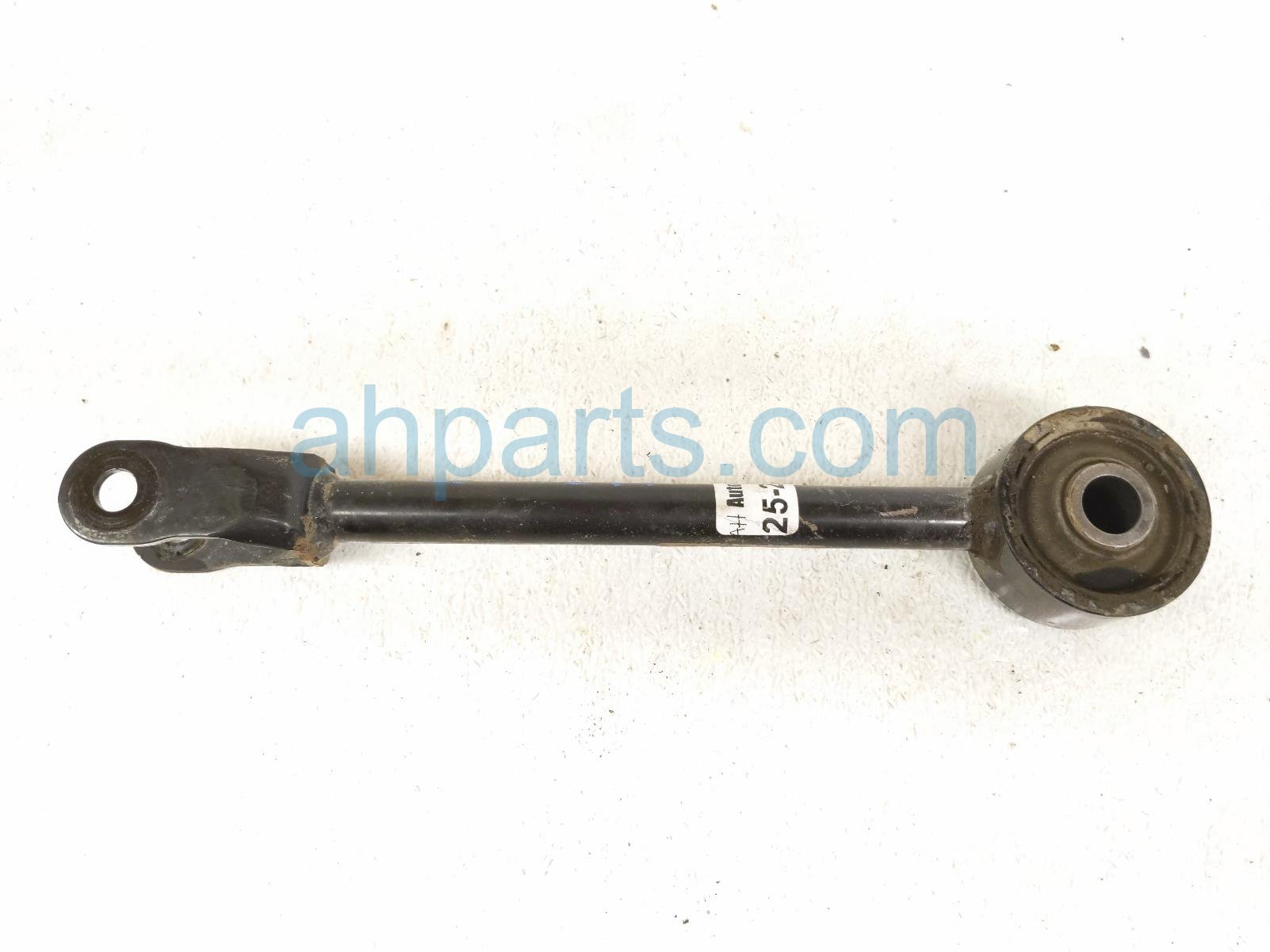 $20 Nissan RR/RH LATERAL CONTROL ARM - AWD $20 Nissan RR/RH LATERAL CONTROL ARM - AWD