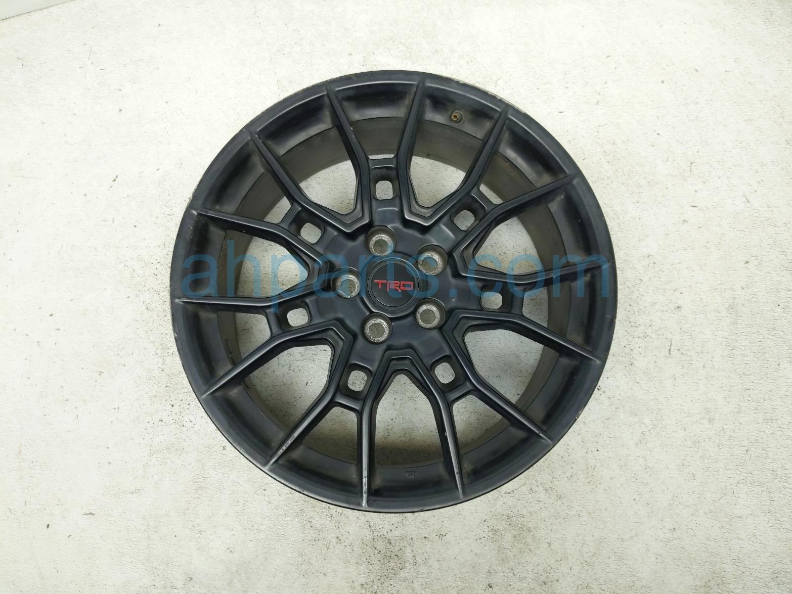 $275 Toyota RR/RH WHEEL / RIM - SOME CURB $275 Toyota RR/RH WHEEL / RIM - SOME CURB