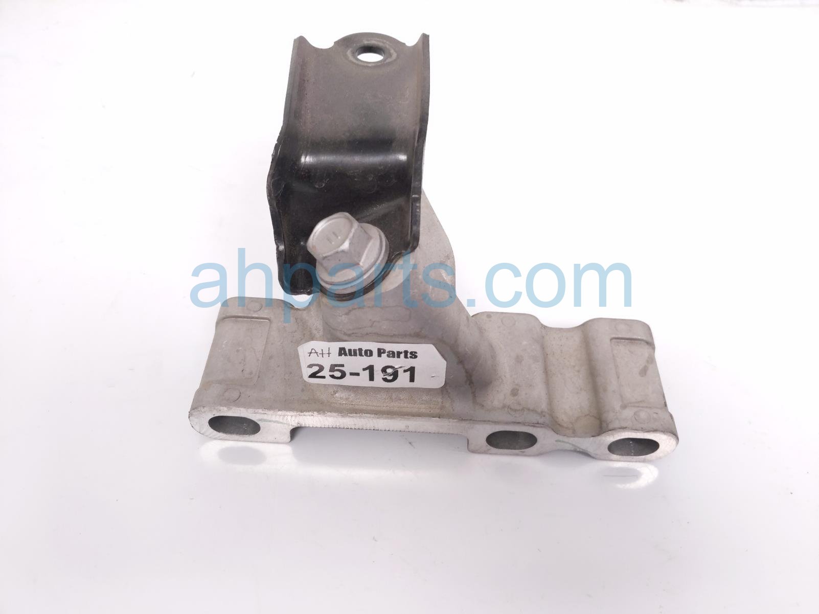 Sold 2017 Toyota Sienna Engine/motor Mount Engine Moving Torque Rod Bracket 12313 0P030 Replacement Sold 2017 Toyota Sienna Engine/motor Mount Engine Moving Torque Rod Bracket 12313 0P030 Replacement
