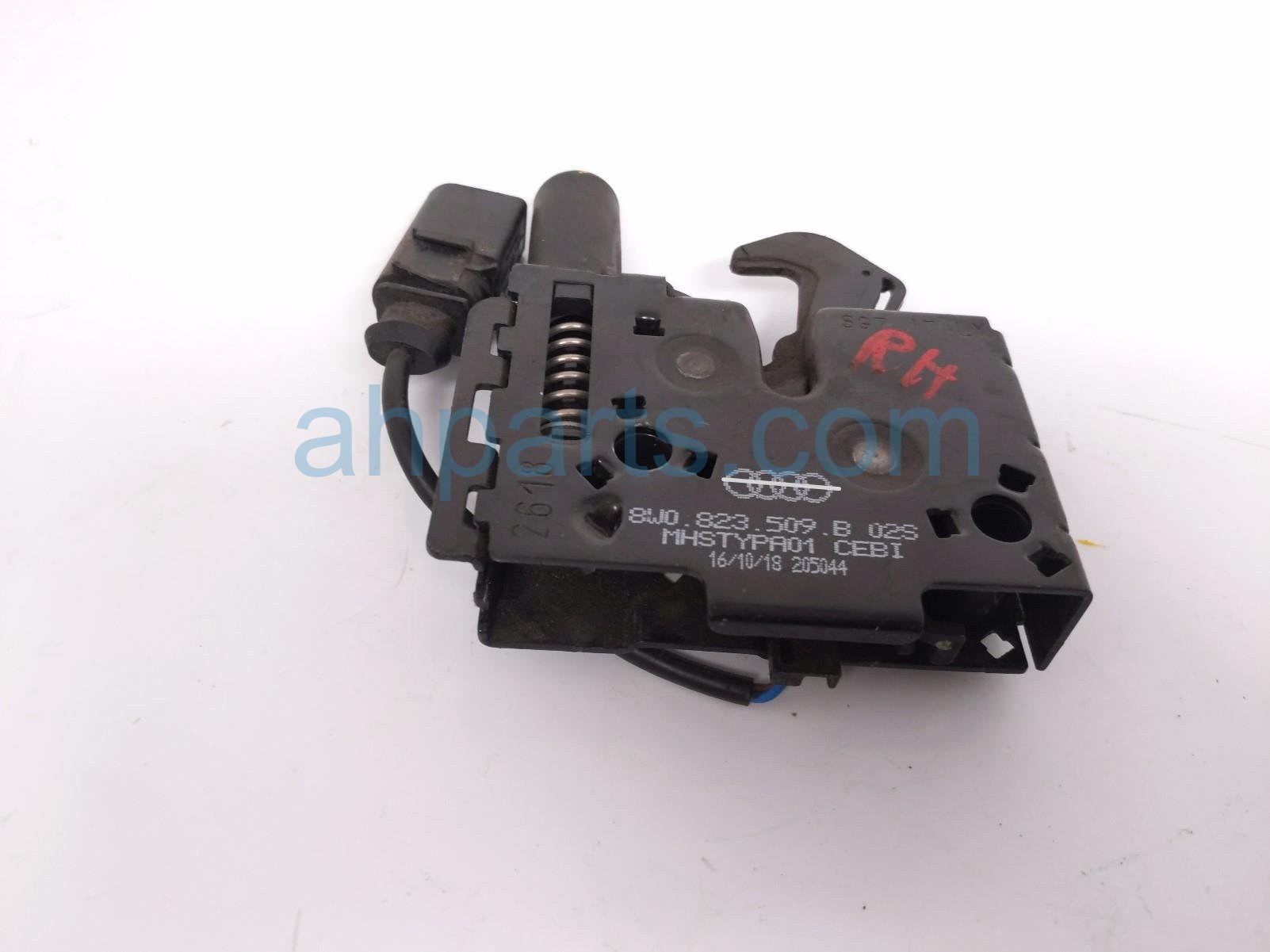 Sold 2019 Audi A4 Audi Passenger Hood Lock / Latch 8W0-823-509-E