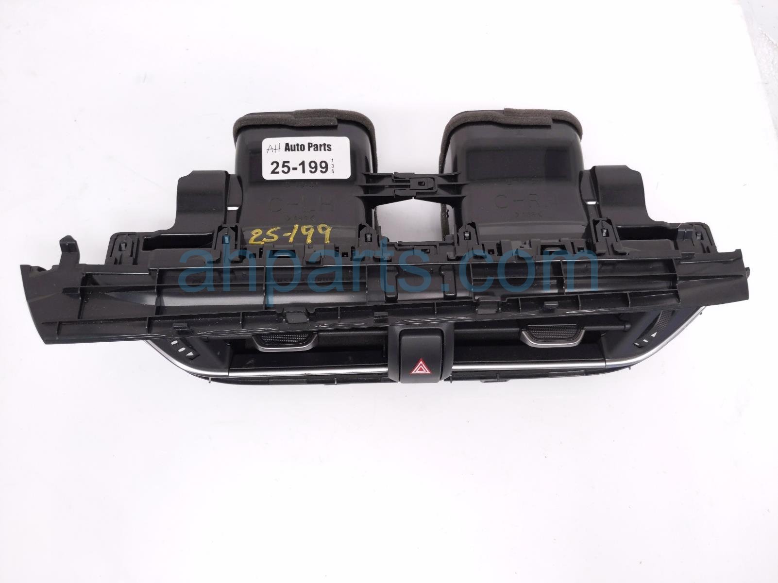 $45 Toyota CENTER DASH AIR VENT OUTLET * $45 Toyota CENTER DASH AIR VENT OUTLET *