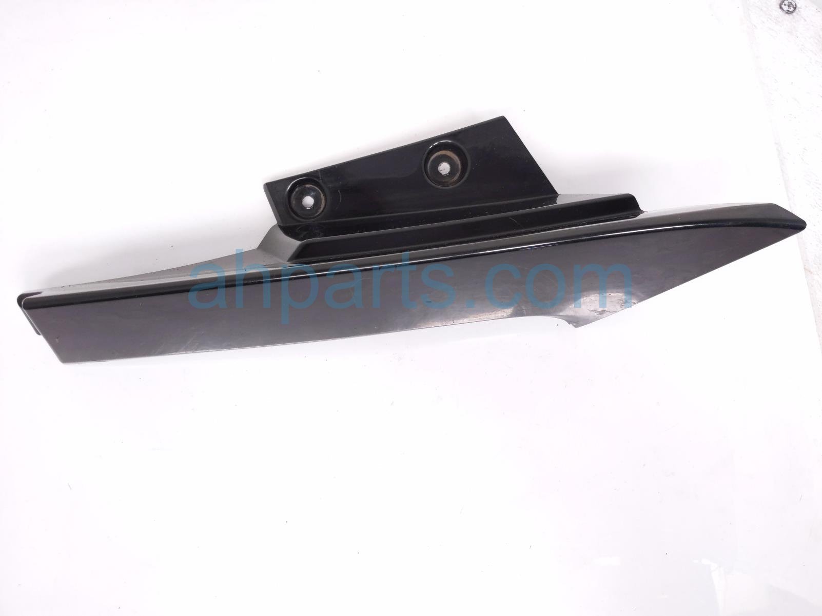 $45 Nissan RR/LH TAIGLATE SPOILER EXTENSION $45 Nissan RR/LH TAIGLATE SPOILER EXTENSION