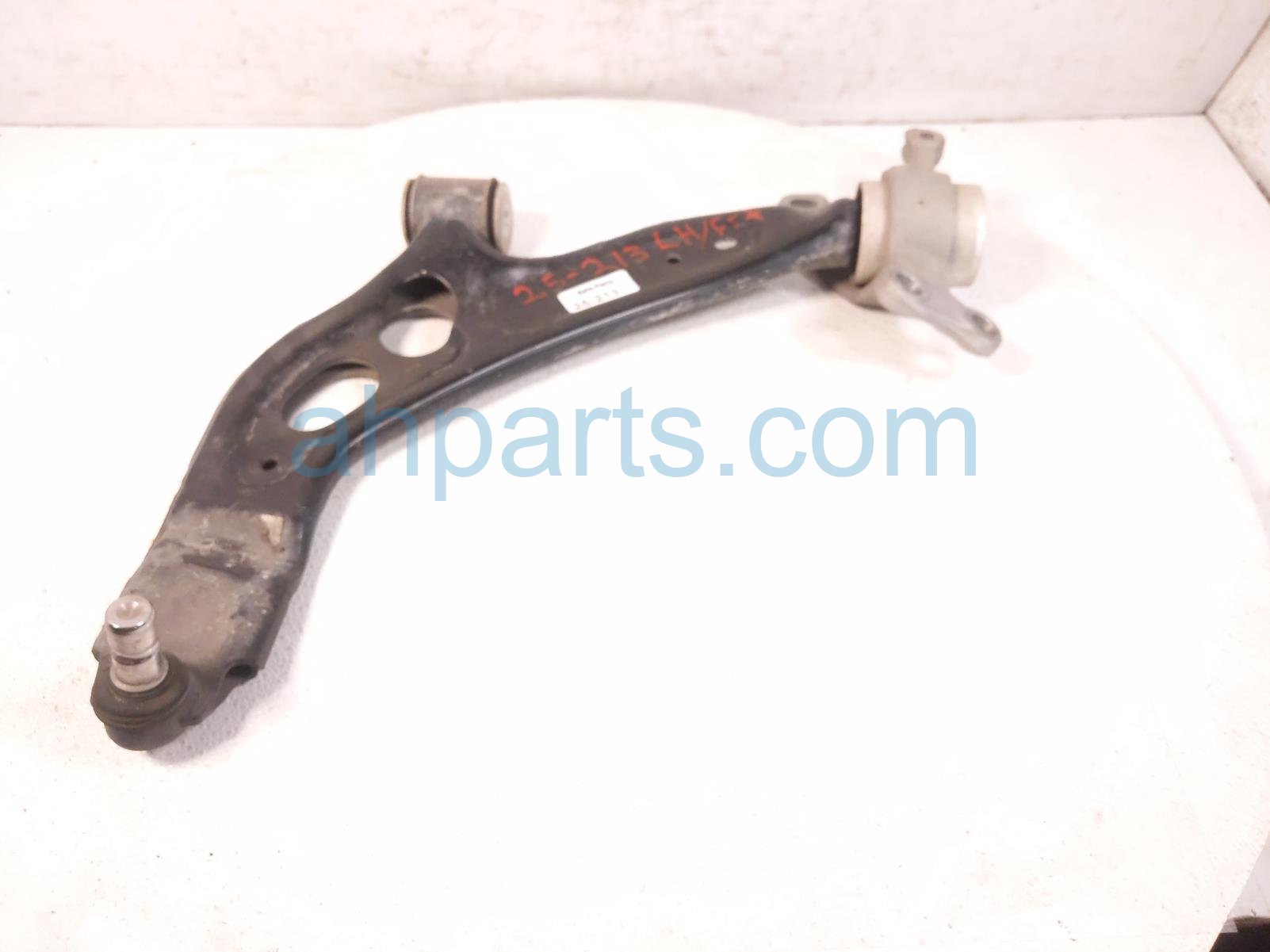 $115 BMW FR/LH LOWER CONTROL ARM