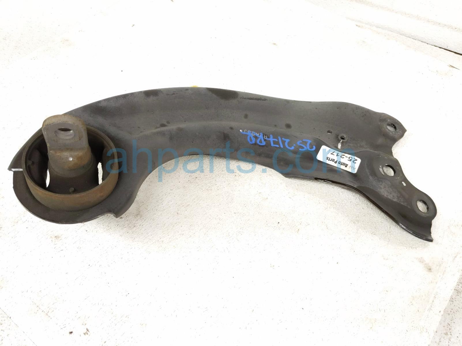 $80 Honda RR/RH TRAILING LOWER CONTROL ARM $80 Honda RR/RH TRAILING LOWER CONTROL ARM