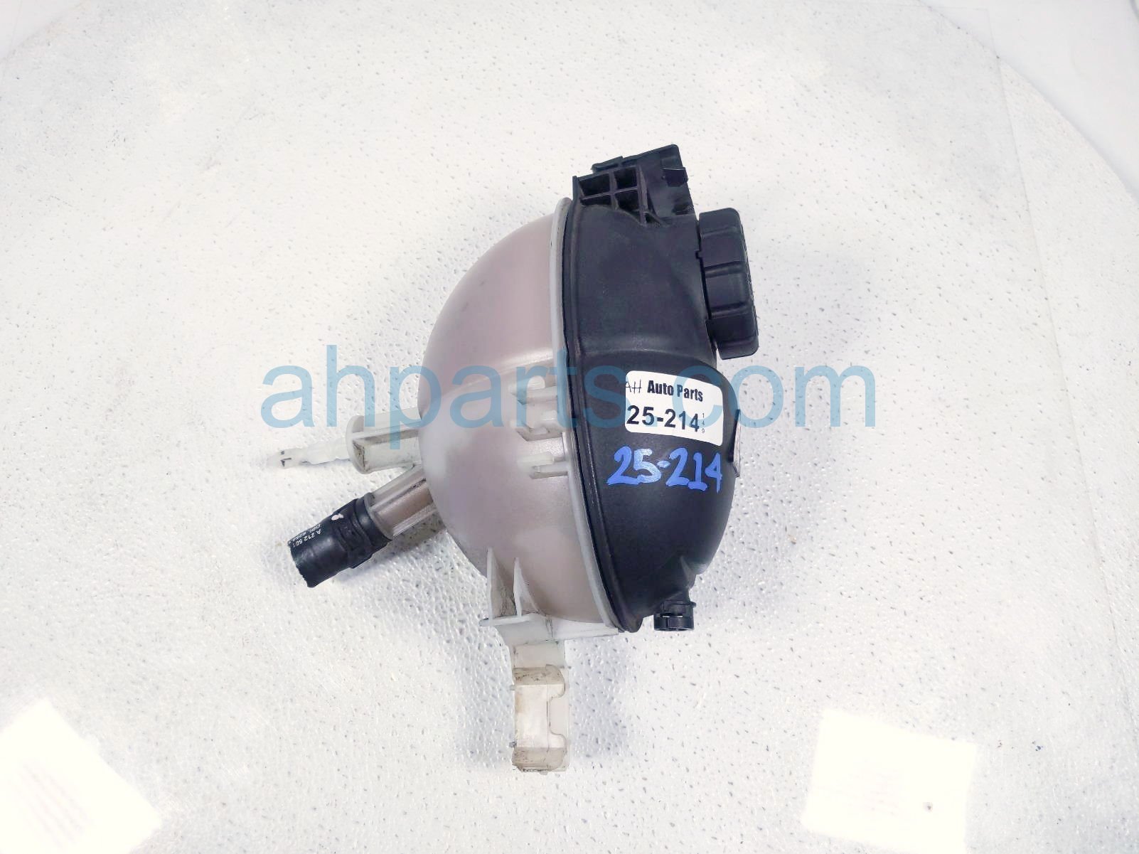 $25 Mercedes COOLANT OVERFLOW RESERVOIR TANK $25 Mercedes COOLANT OVERFLOW RESERVOIR TANK