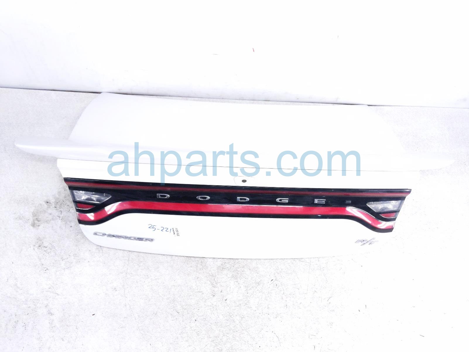 $1050 Dodge TRUNK / DECKLID - WHITE $1050 Dodge TRUNK / DECKLID - WHITE