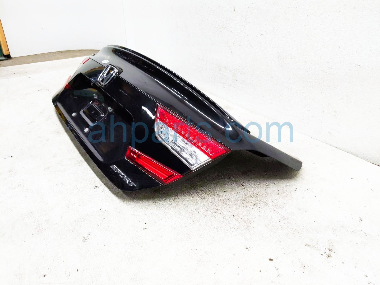 Sold 2021 Honda Accord Trunk / Decklid - Black Sport 68500-TVA-A10ZZ