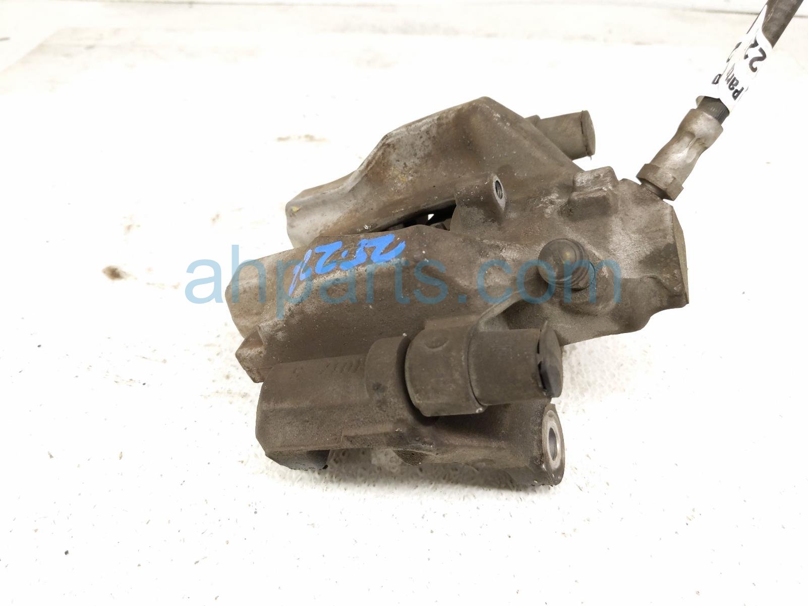 $35 Mercedes RR/RH BRAKE CALIPER $35 Mercedes RR/RH BRAKE CALIPER