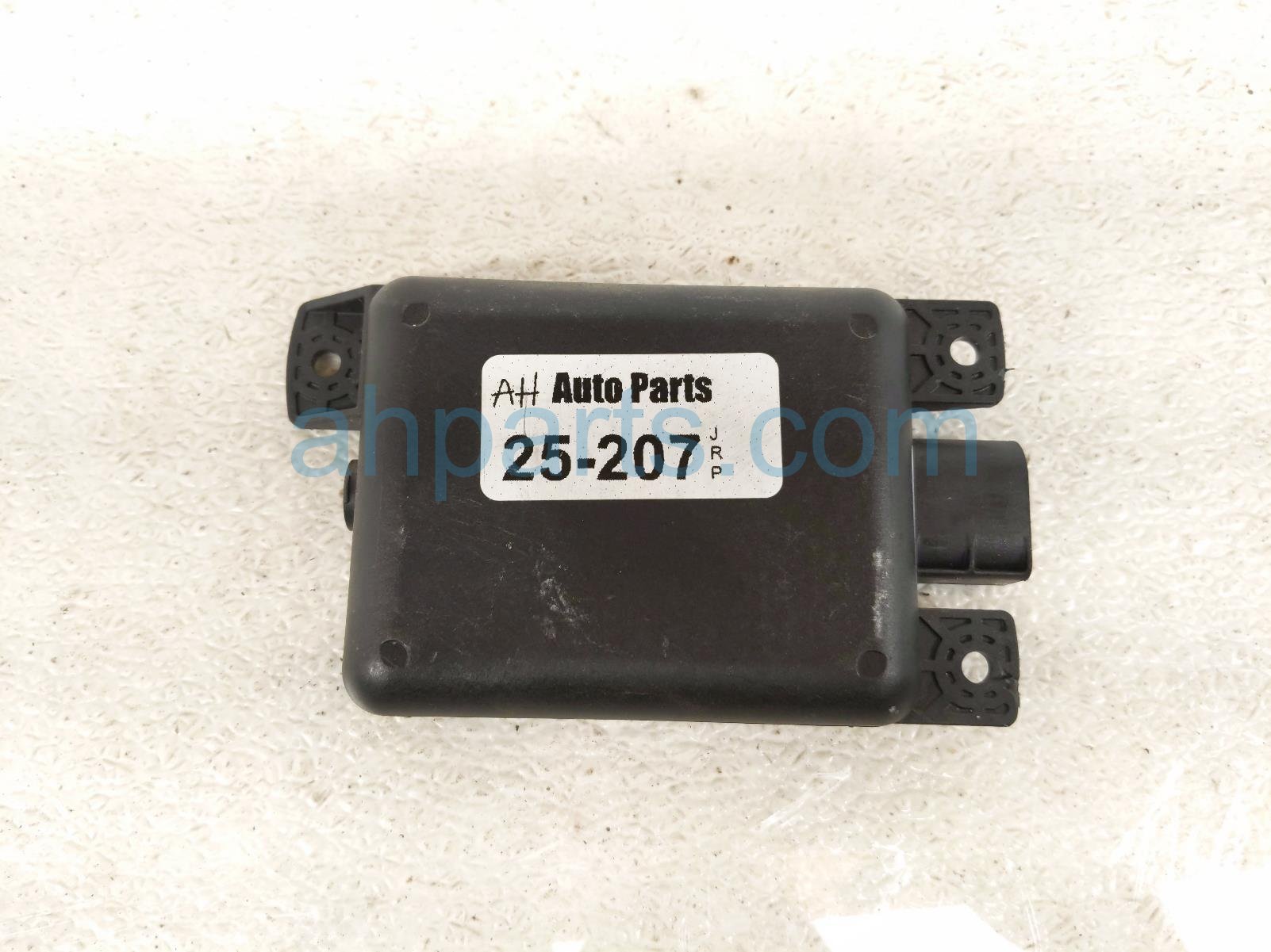 $100 Volkswagen RR/RH BLIND SPOT RADAR UNIT $100 Volkswagen RR/RH BLIND SPOT RADAR UNIT