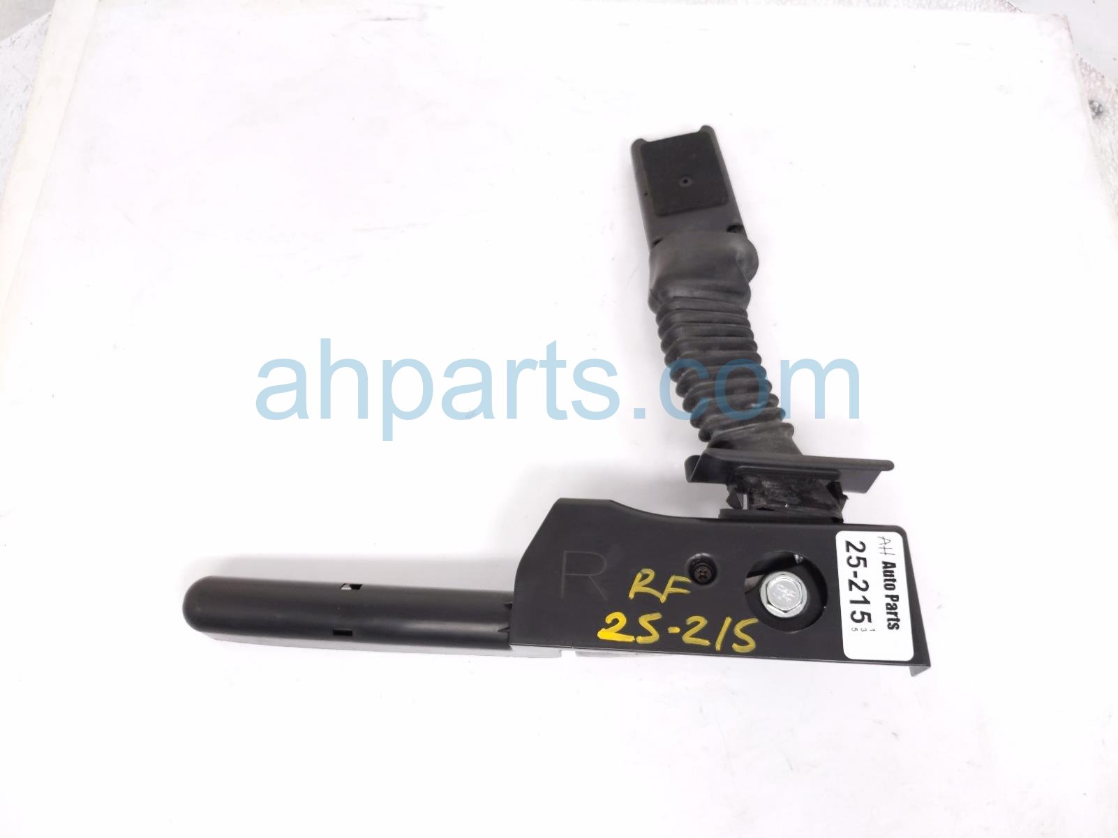 $125 Infiniti FR/RH SEAT BELT PRETENSIONER $125 Infiniti FR/RH SEAT BELT PRETENSIONER