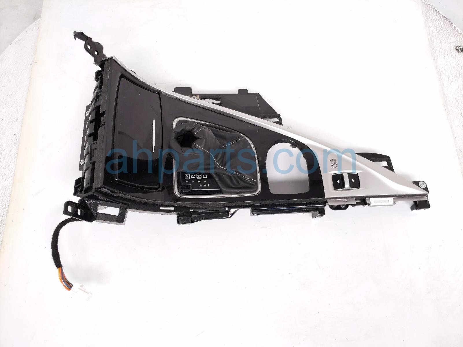 $125 Infiniti CONSOLE SHIFTER UPPER TRIM BEZEL *