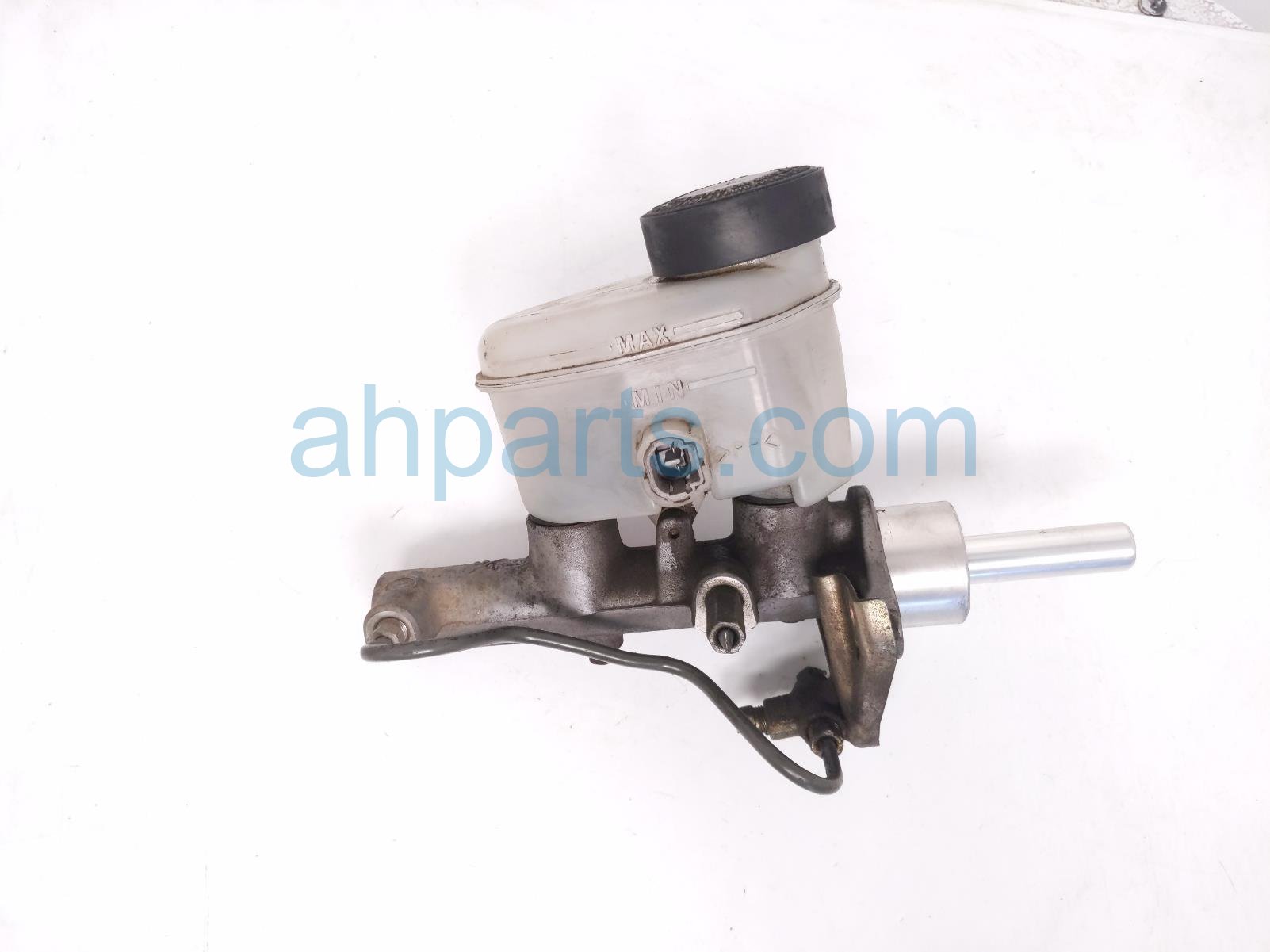 $65 Toyota BRAKE MASTER CYLINDER W/RESERVOIR $65 Toyota BRAKE MASTER CYLINDER W/RESERVOIR