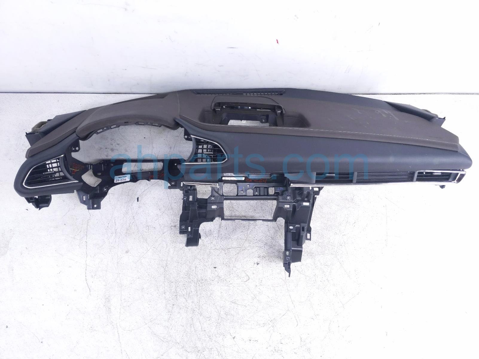 $450 Mazda DASHBOARD W/ AIRBAG * $450 Mazda DASHBOARD W/ AIRBAG *