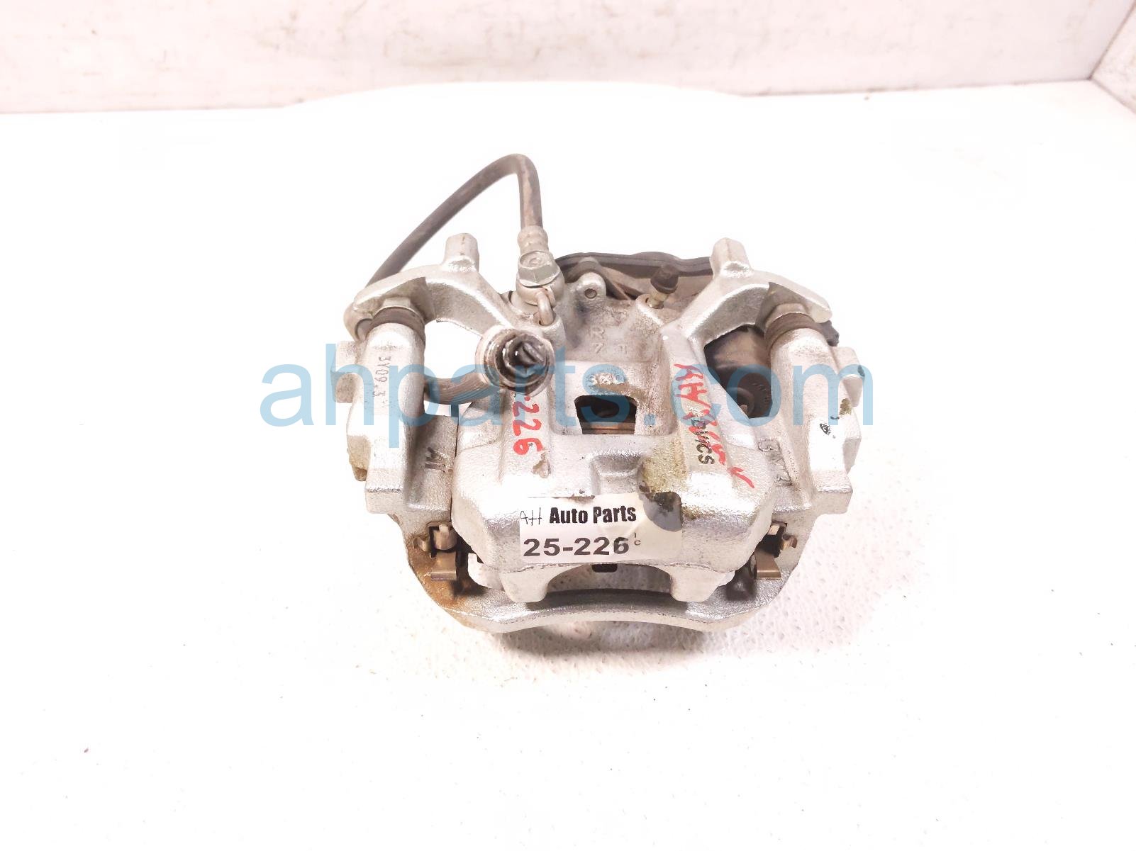 $250 Toyota RR/RH BRAKE CALIPER $250 Toyota RR/RH BRAKE CALIPER