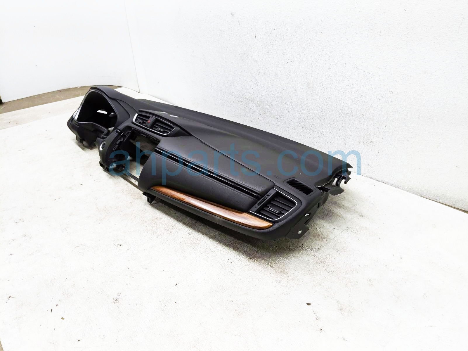 Sold 2022 Honda CR-V Dashboard W/ Airbag 77100-TLB-A00ZA