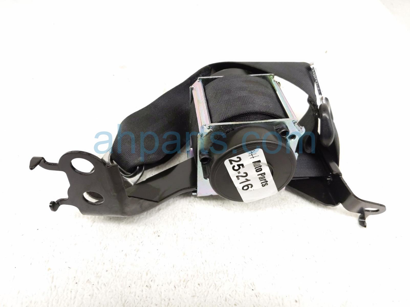 $75 Toyota 2ND ROW LH BELT RETRACTOR - BLACK $75 Toyota 2ND ROW LH BELT RETRACTOR - BLACK