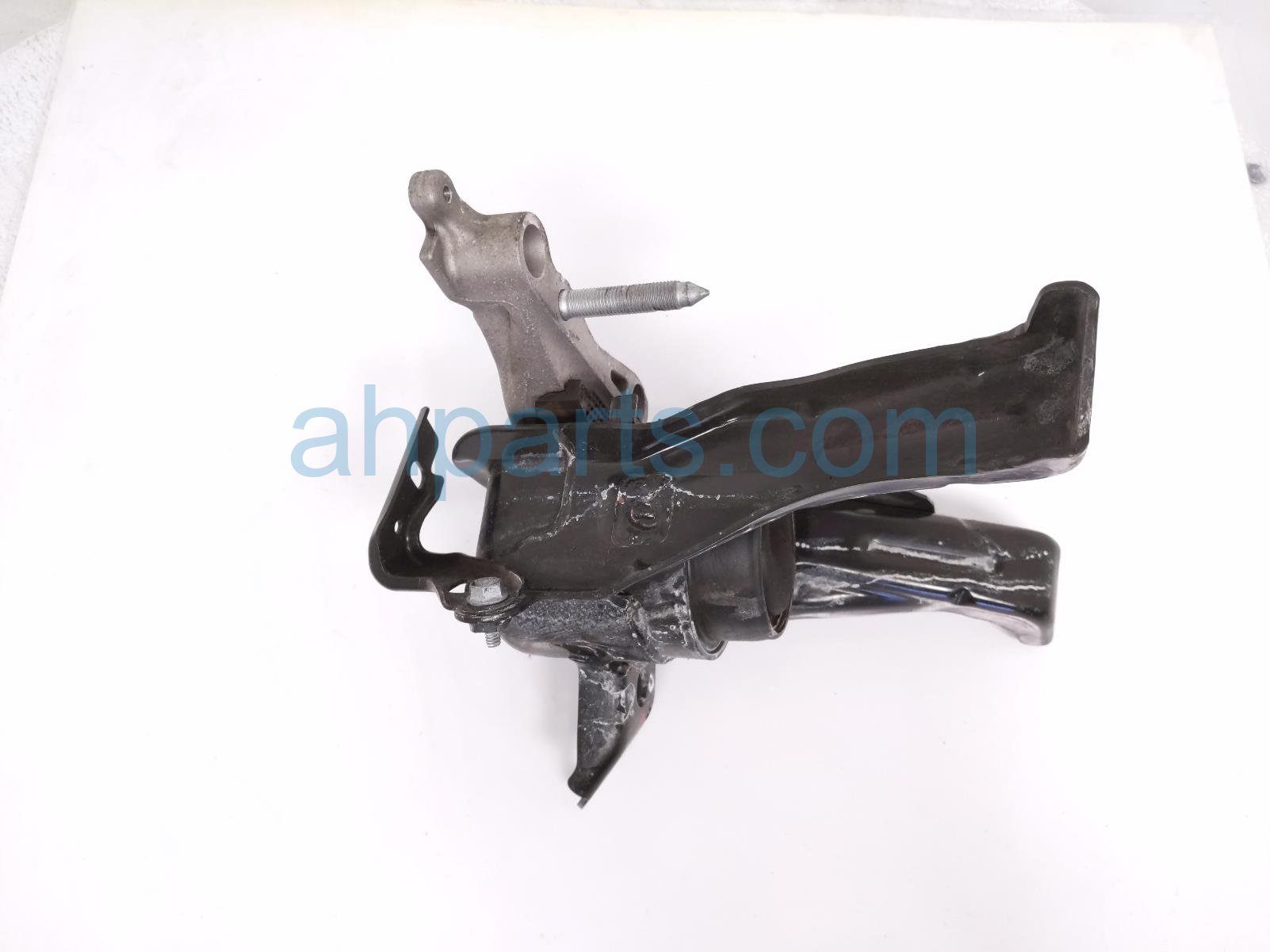 $95 Toyota RH ENGINE SIDE MOUNT - 2.0L FWD $95 Toyota RH ENGINE SIDE MOUNT - 2.0L FWD