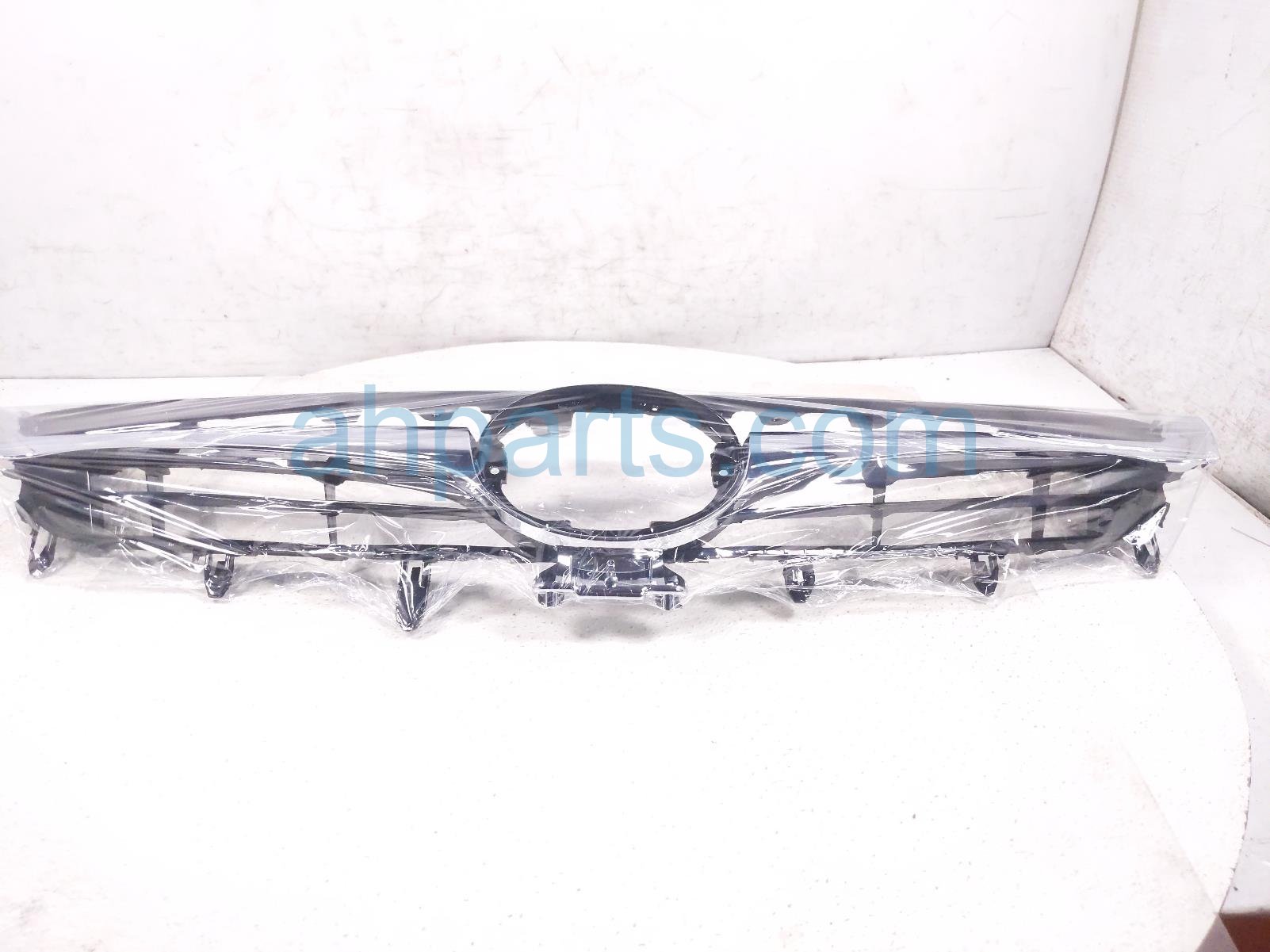 $95 Toyota FRONT UPPER GRILLE - AFTERMARKET*