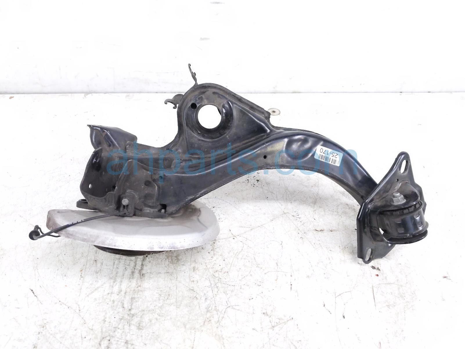 $125 BMW RR/RH LOWER ARM + SPINDLE KNUCKLE