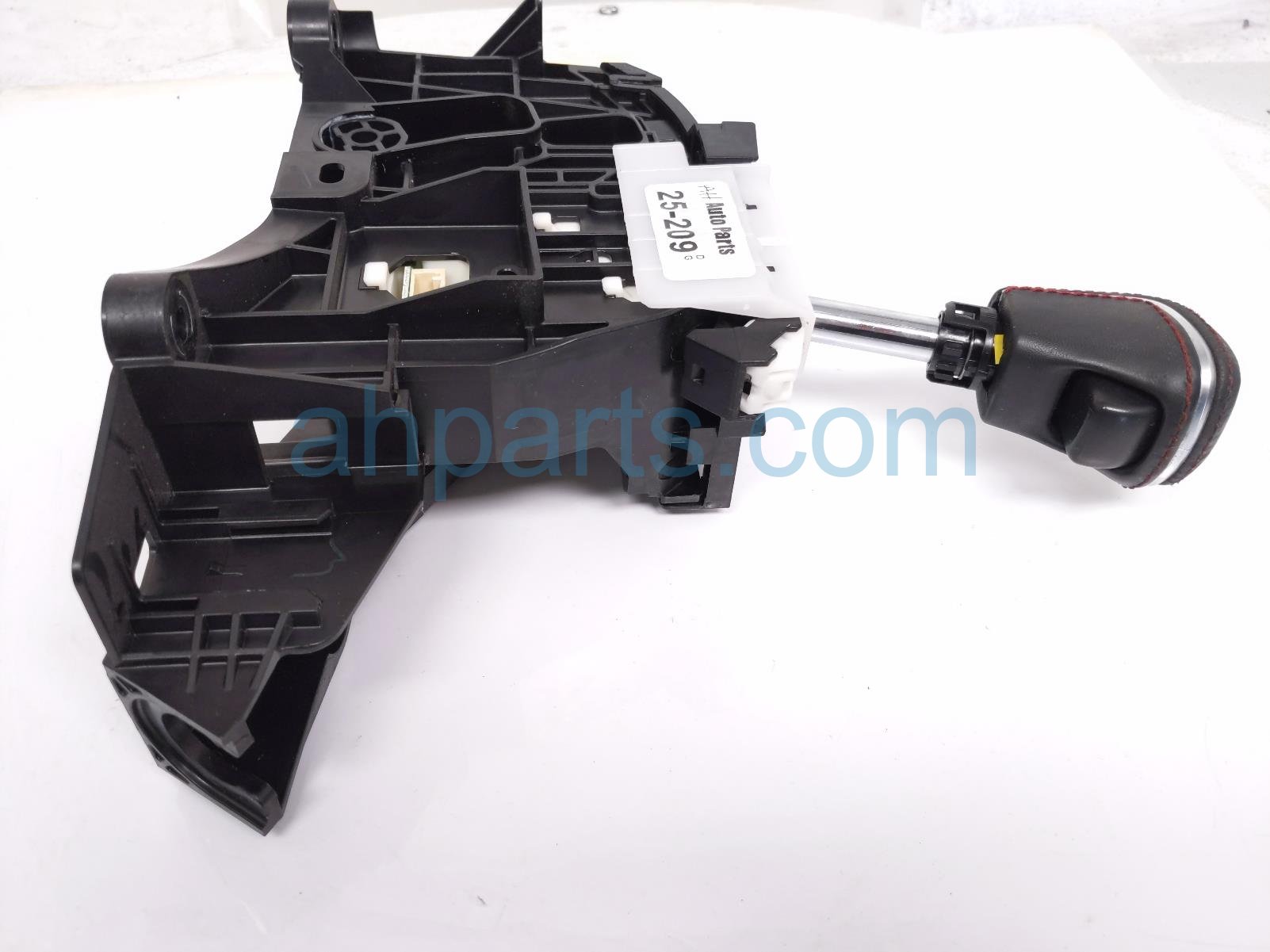 $70 Toyota A/T FLOOR SHIFTER W/KNOB *