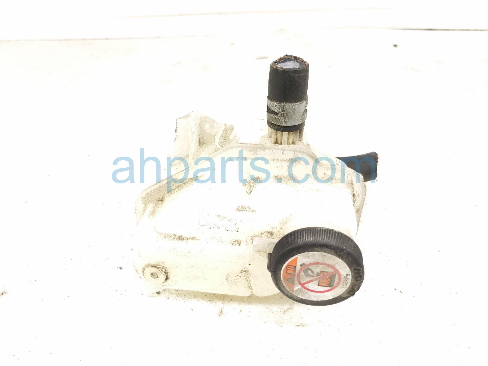 $50 Toyota INVERTER RESERVOIR TANK $50 Toyota INVERTER RESERVOIR TANK