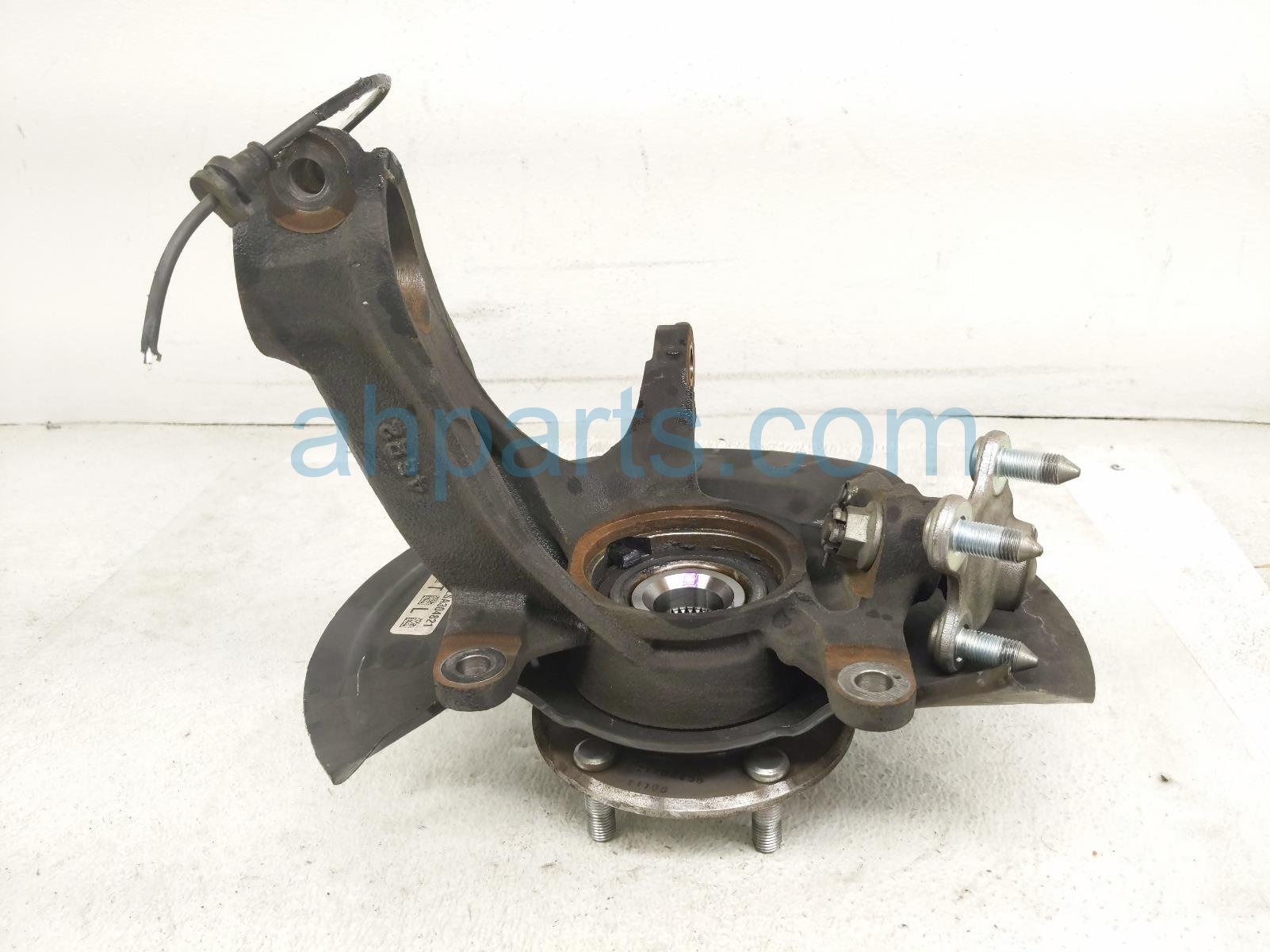 $185 FR/RH SPINDLE KNUCKLE HUB 1.5T FWD $185 FR/RH SPINDLE KNUCKLE HUB 1.5T FWD