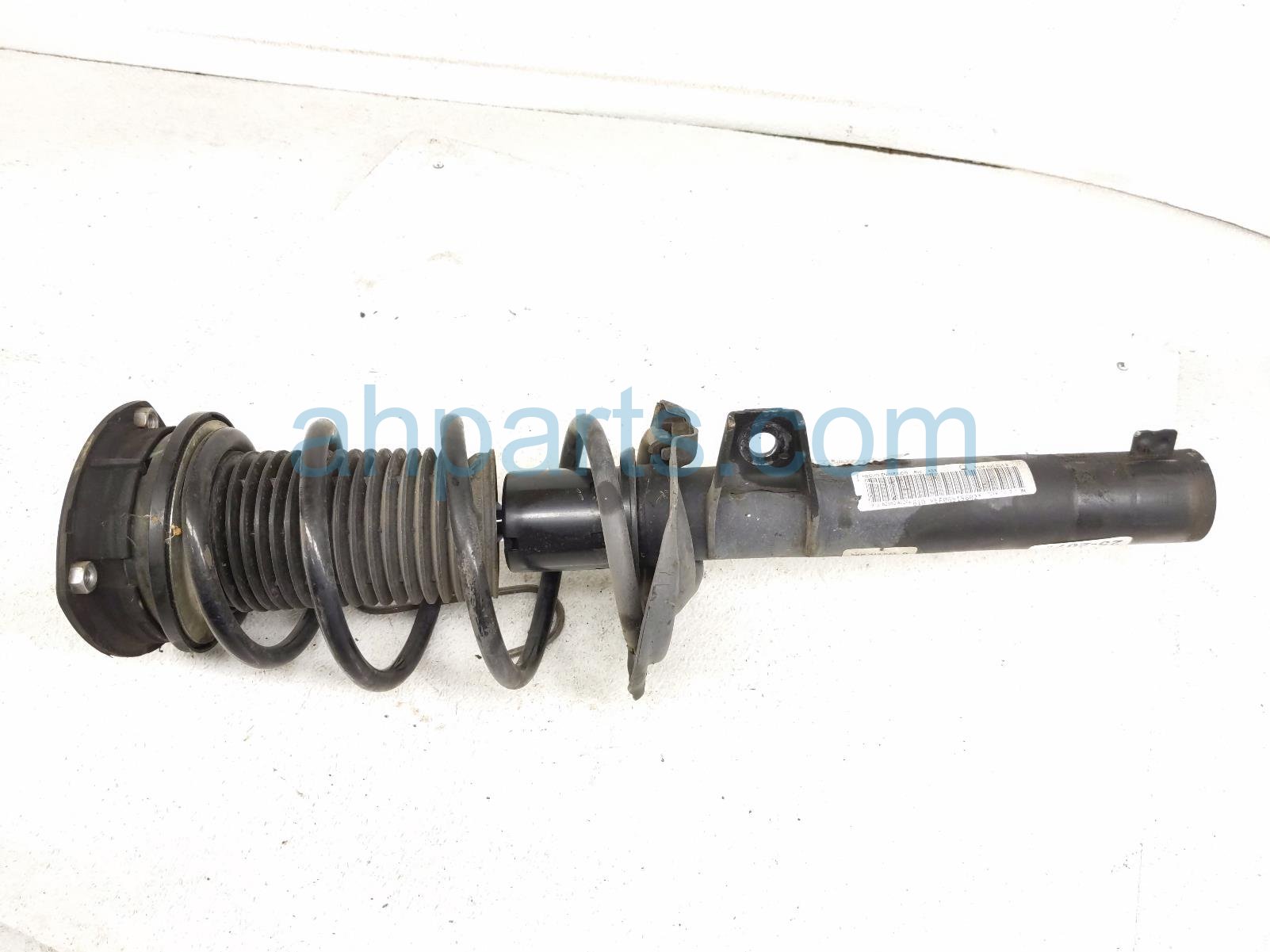 $125 Volkswagen FR/LH STRUT + SPRING $125 Volkswagen FR/LH STRUT + SPRING