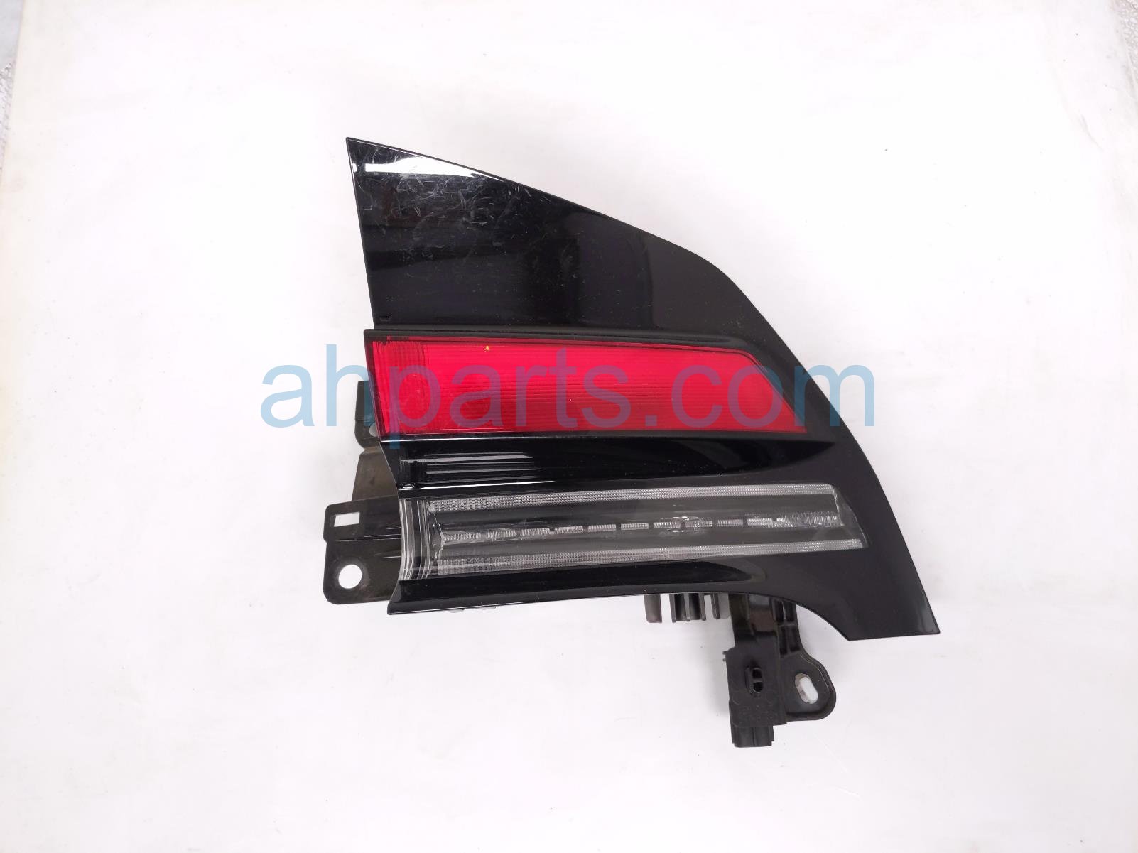 $249 Toyota RH TAIL LAMP (ON BODY) * $249 Toyota RH TAIL LAMP (ON BODY) *