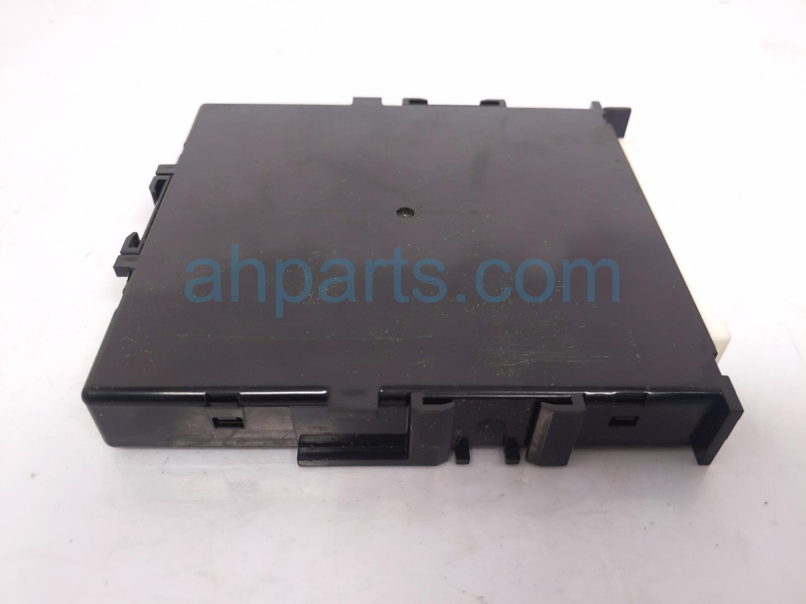 $340 Toyota SMART KEY COMPUTER MODULE - LE