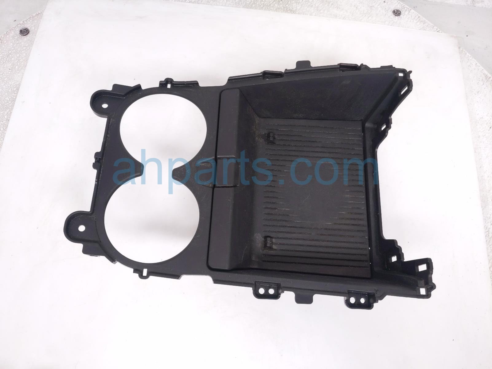 $65 Toyota UPPER SHIFTER SURROUND TRIM - BLK*