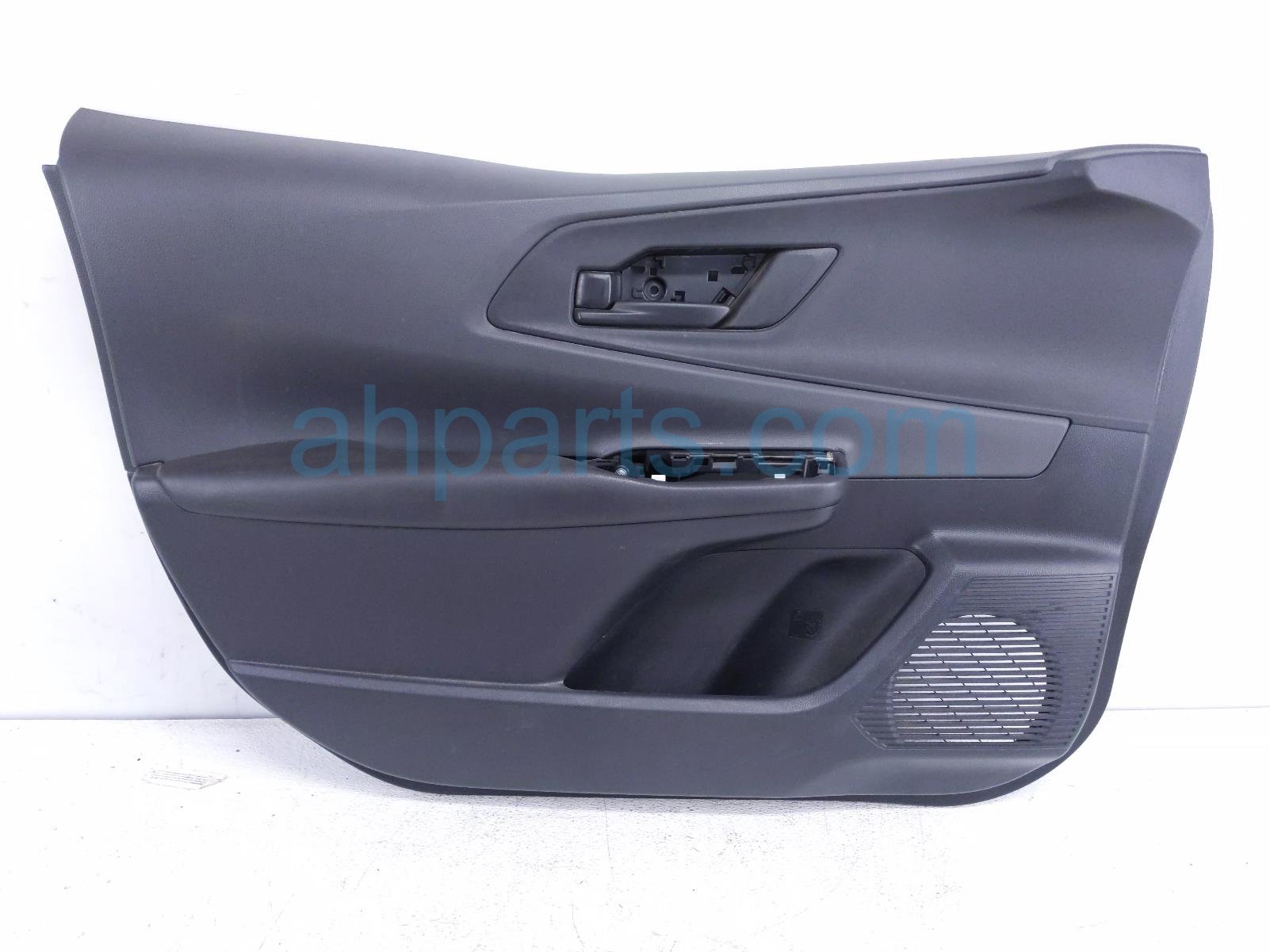 $225 Toyota FR/LH INTERIOR DOOR PANEL - BLACK *