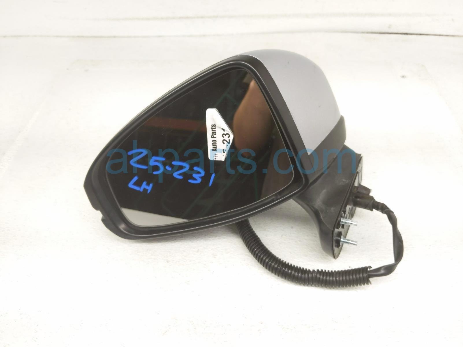 $275 Honda LH SIDE VIEW MIRROR - SILVER* $275 Honda LH SIDE VIEW MIRROR - SILVER*