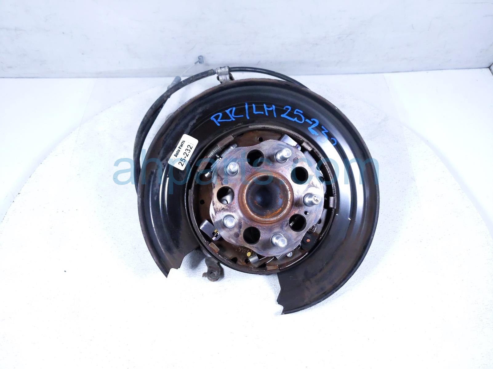 $49 Honda RR/LH SPINDLE KNUCKLE HUB $49 Honda RR/LH SPINDLE KNUCKLE HUB