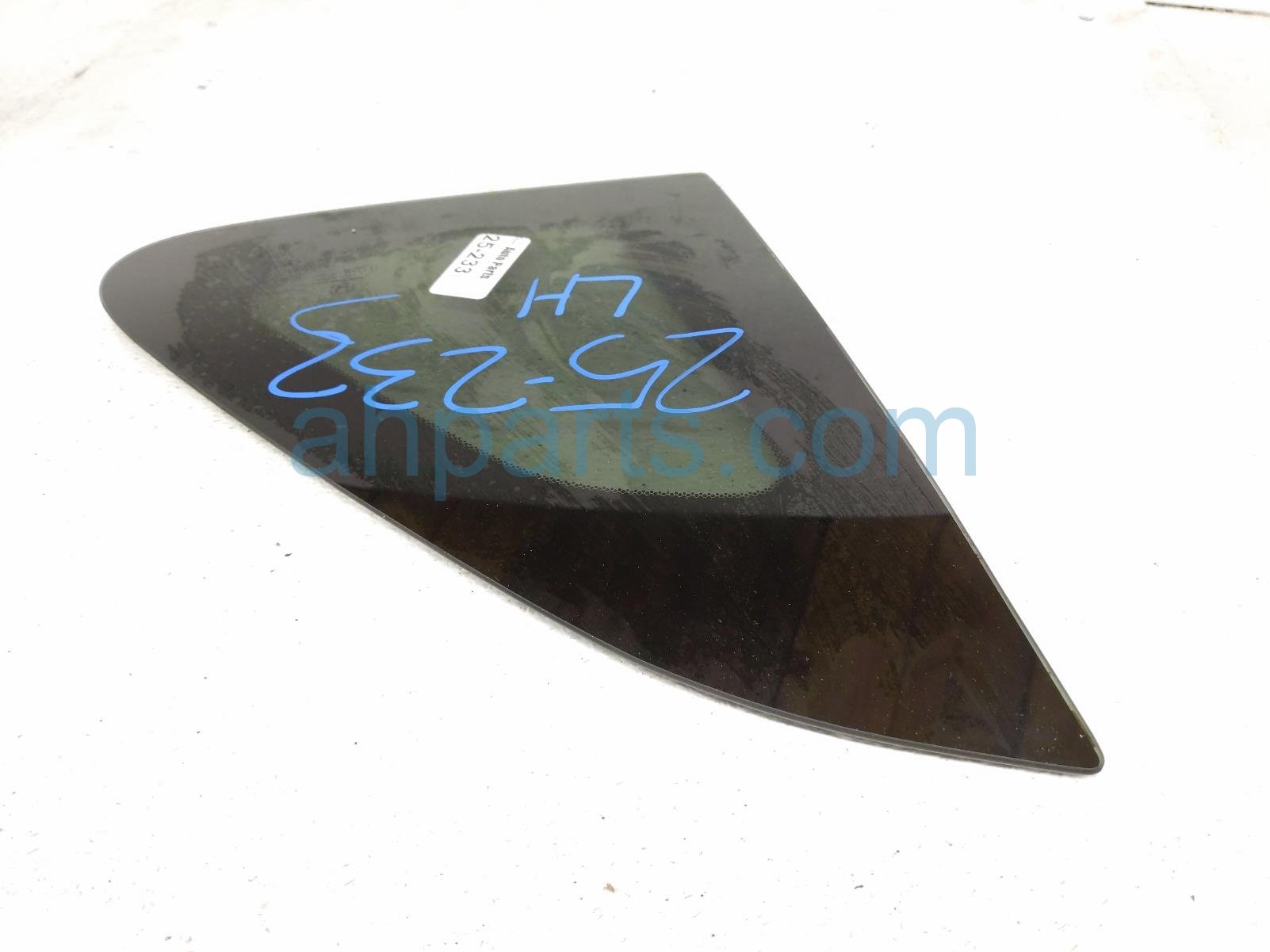 $85 Honda LH QUARTER WINDOW GLASS $85 Honda LH QUARTER WINDOW GLASS