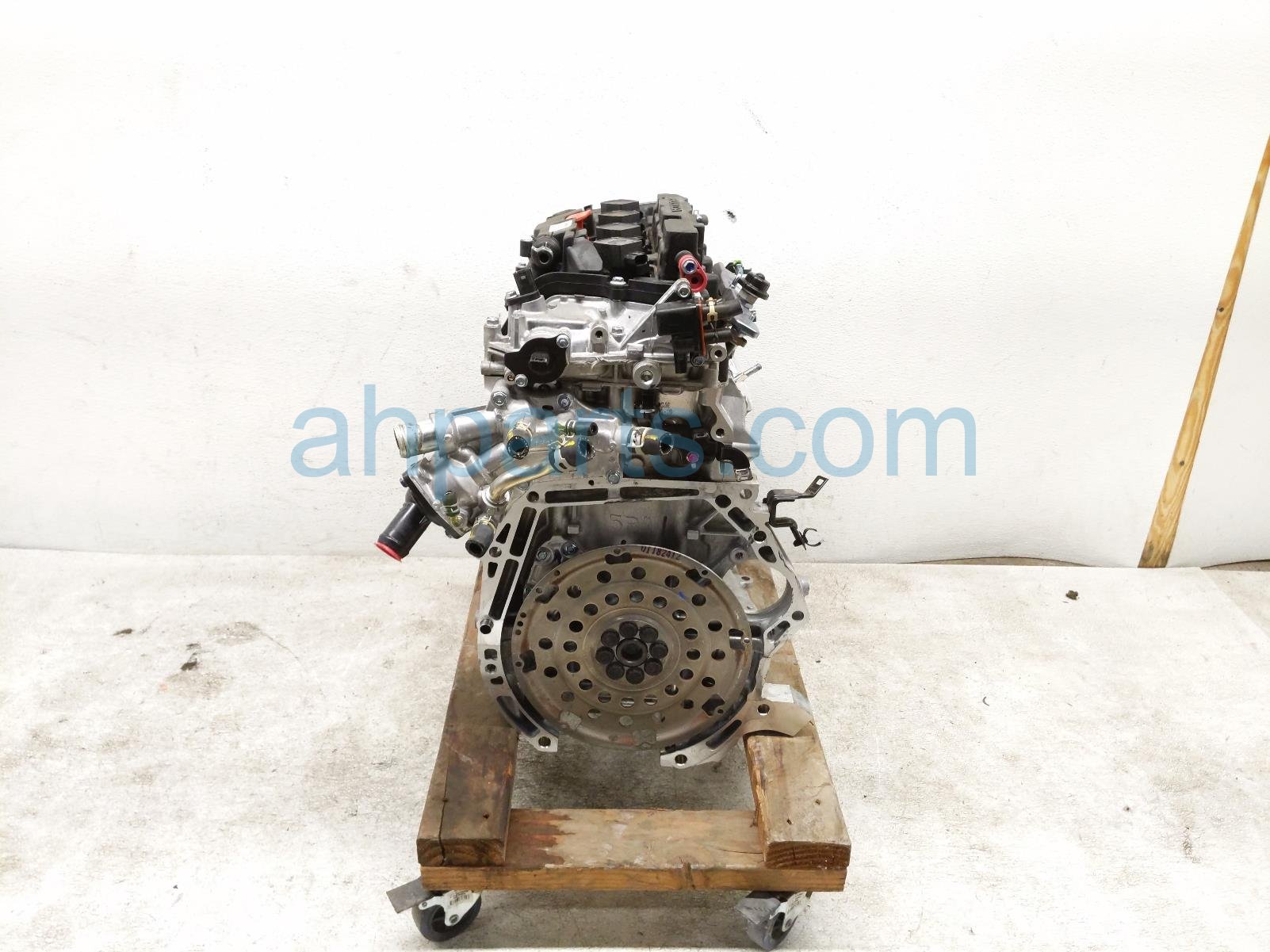 $1800 Honda LONG BLOCK ENGINE / MOTOR = 11K MI $1800 Honda LONG BLOCK ENGINE / MOTOR = 11K MI