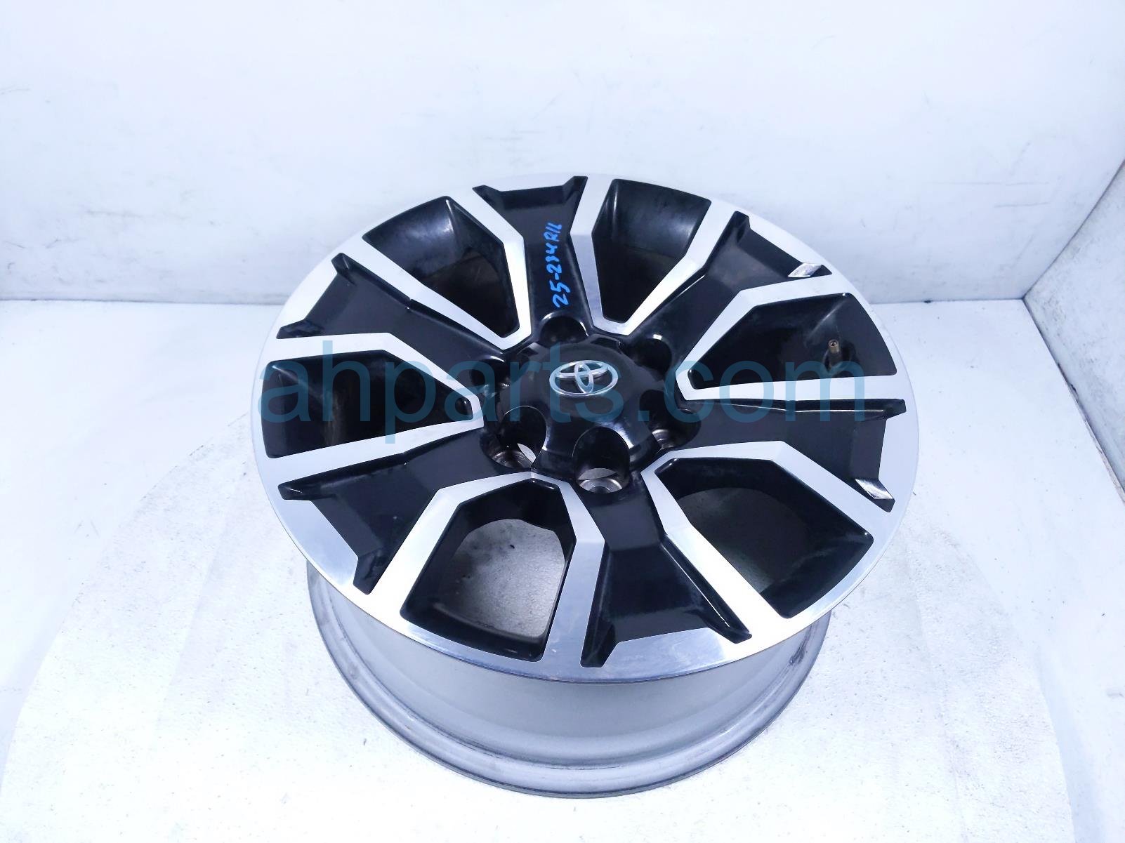 $295 Toyota RR/LH WHEEL / RIM $295 Toyota RR/LH WHEEL / RIM