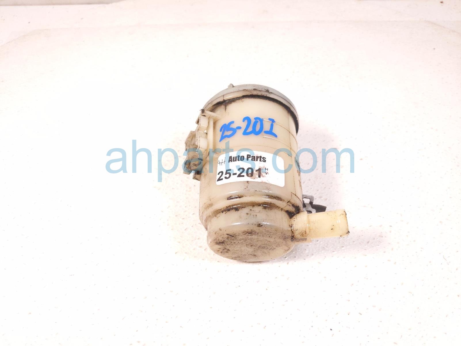 $10 Honda POWER STEERING RESERVOIR TANK $10 Honda POWER STEERING RESERVOIR TANK