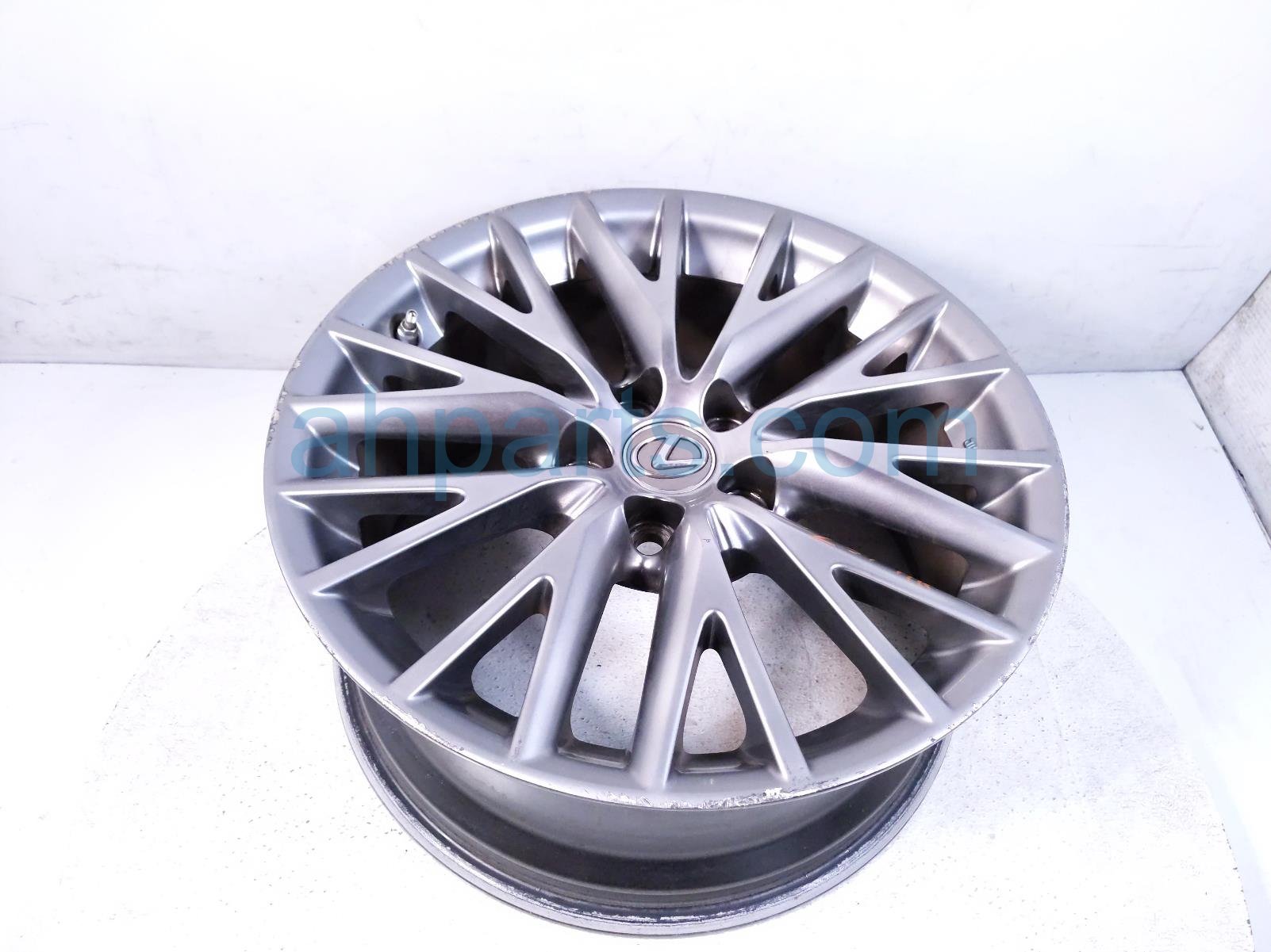 $249 Lexus FR/RH WHEEL / RIM - SOME CRUB $249 Lexus FR/RH WHEEL / RIM - SOME CRUB